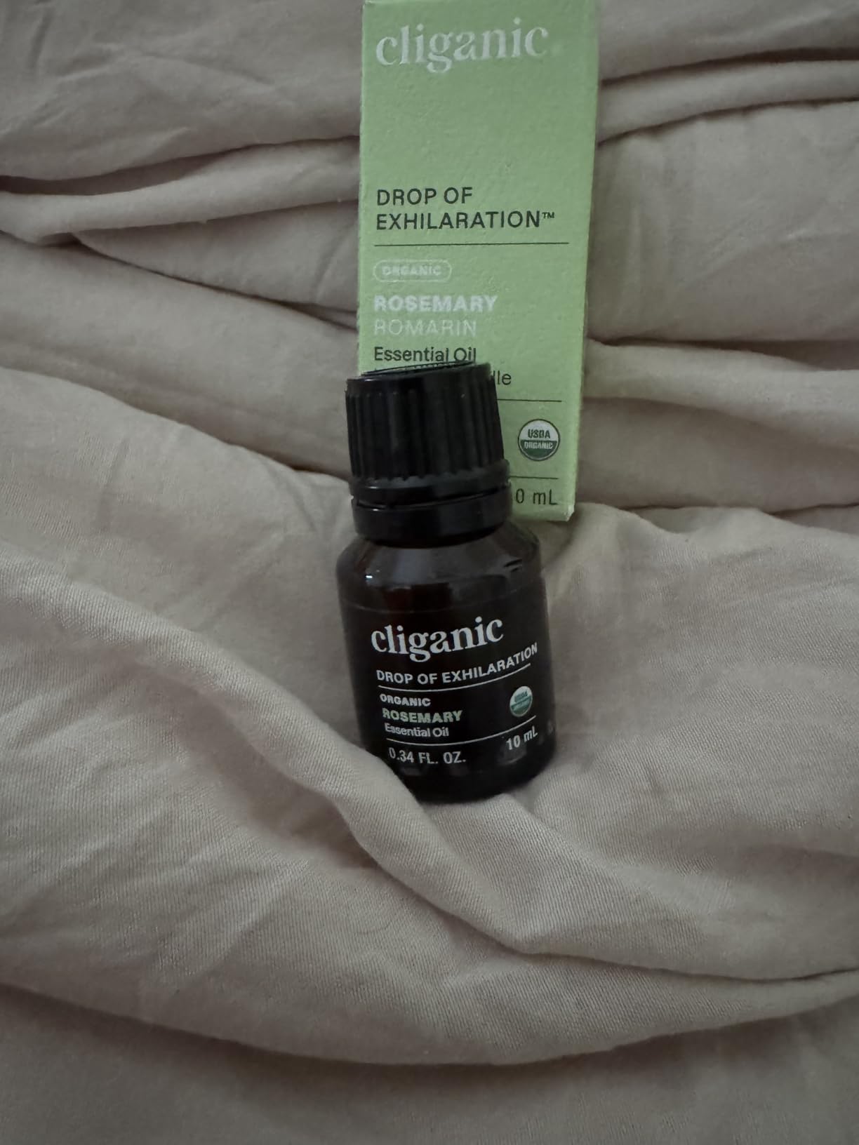 Cliganic Organic Pink Grapefruit Essential Oil: A Zesty Boost for Your Diffuser