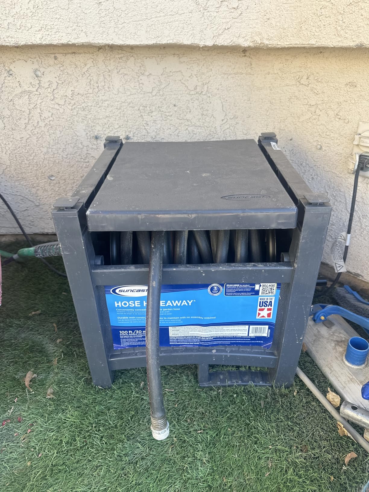 Suncast Garden Hose Reel Hideaway for 5/8