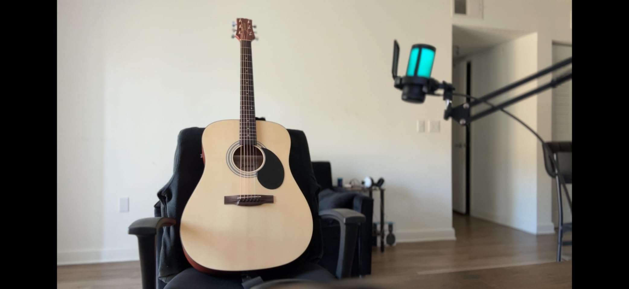 Jasmine S35 Dreadnought Acoustic Guitar, Rosewood Fingerboard, Advanced X Bracing, Natural Finish customer photo 2