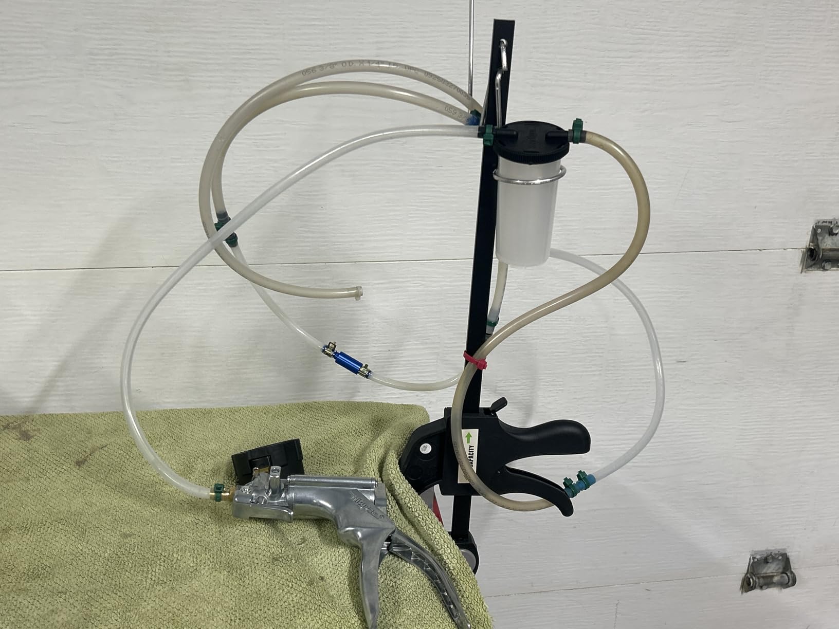 Mityvac MV8500 Silverline Elite Automotive Brake/Clutch Bleeding Kit customer photo 1