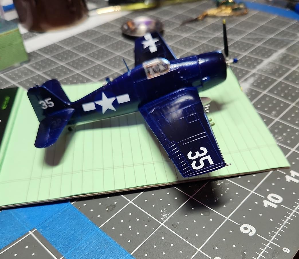 Academy WWII U.S. Navy Fighter F6F-3/5 Model Kit customer photo 1