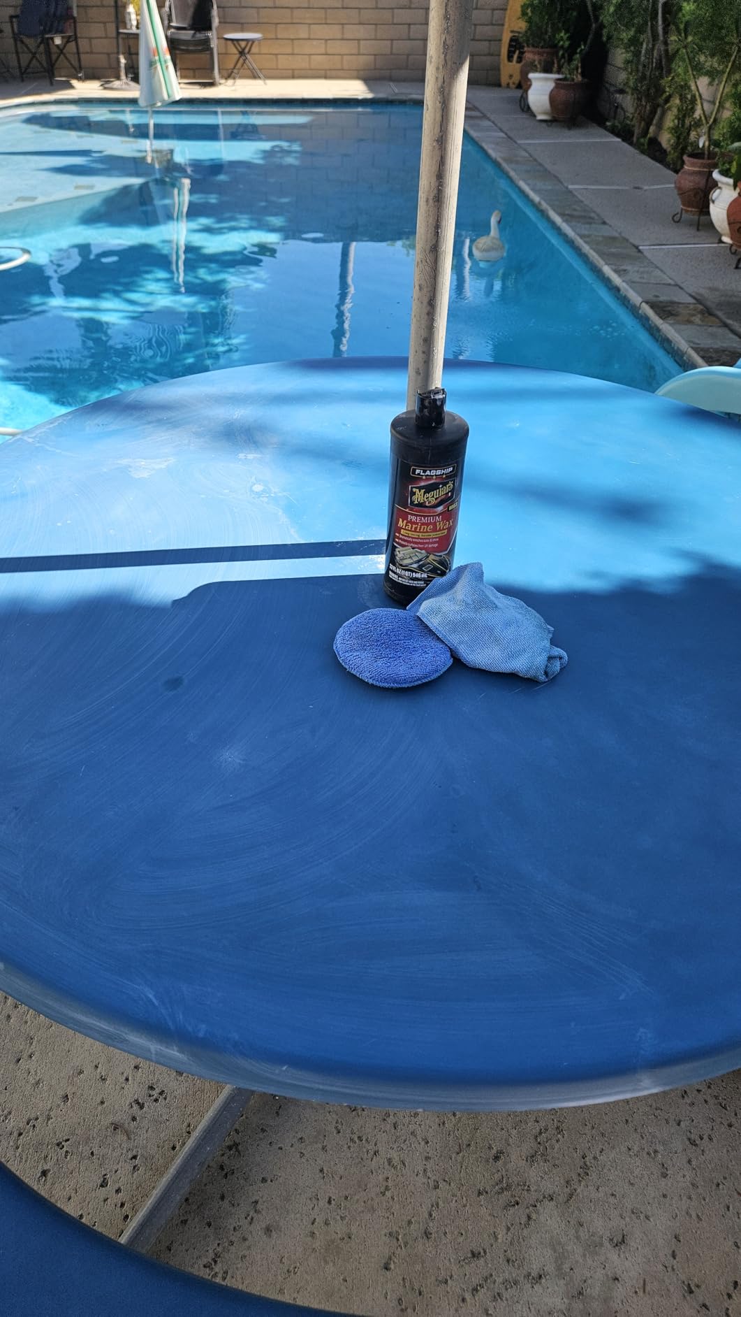 Meguiar's Flagship Premium Marine Wax, M6332, Easy-to-Use Boat Polish and Wax that Removes Swirls, Scratches, and Oxidation While Adding Long-Lasting Protection, Gifts for Car Lovers, 32 Oz customer photo 2