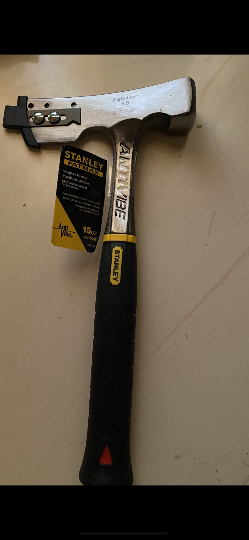 Stanley 54-028 FatMax AntiVibe Shingler Hatchet with Blade customer photo 2