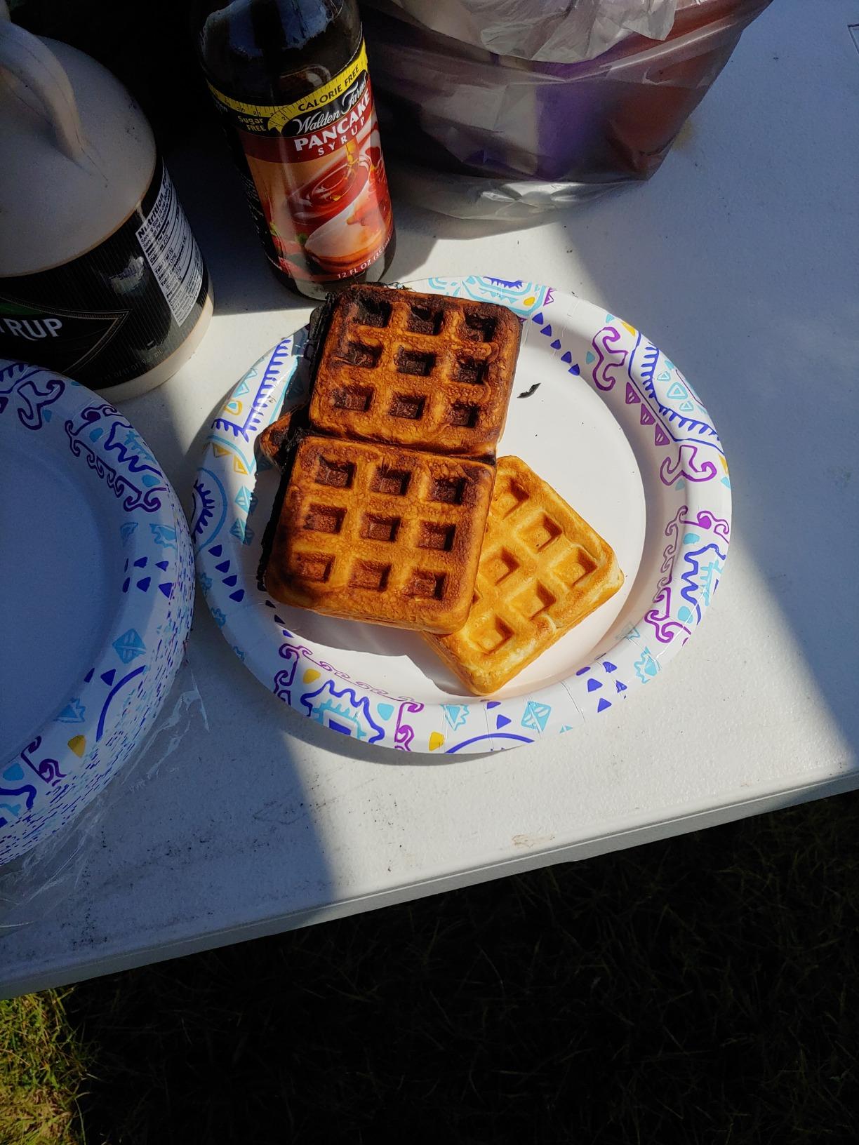 Rome 1405 Waffle Iron with Steel and Wood Handles customer photo 1