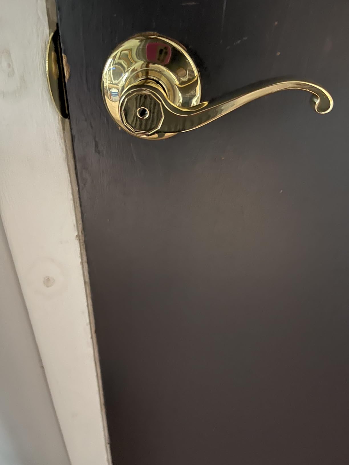 Design House Scroll Privacy Bedroom and Bathroom Door Lever, Polished Brass, 4.63 in x 1.88 in x 2.625 in, 783043 customer photo 2