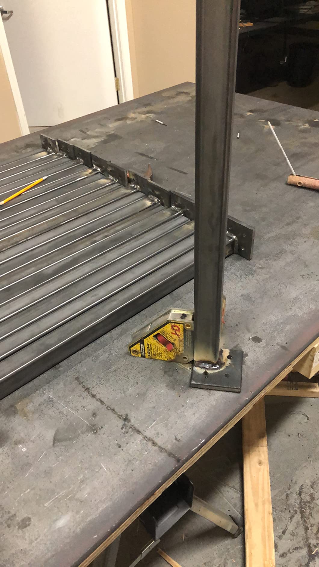 Strong Hand Tools MSA46-HD Adjust-O Heavy Duty Magnet Square, On/Off Switches, 65 lbs Pull Force, 4-3/8 Inch Length, 3-3/4 Inch Width, 1-1/8 Inch Height customer photo 1