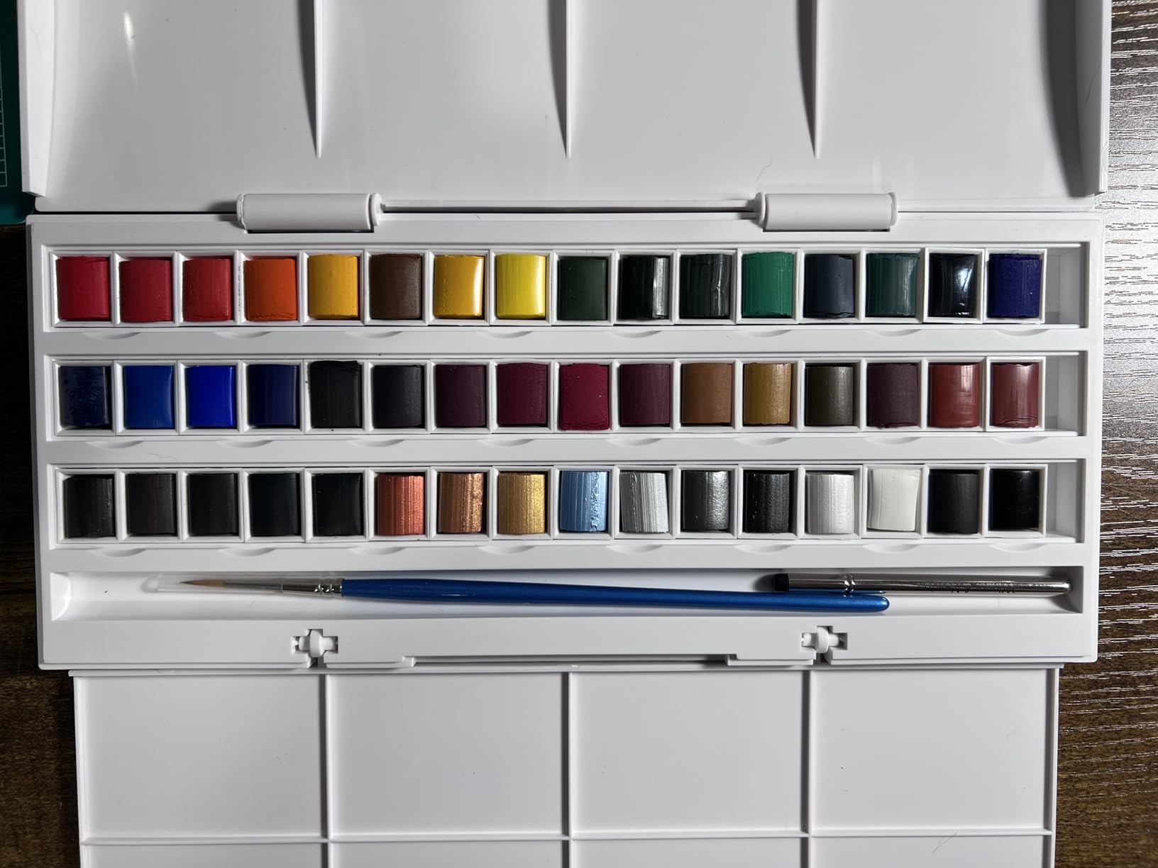 Winsor & Newton Cotman Watercolor Paint Set, Studio Set, 45 Half Pan w/ Brush customer photo 1
