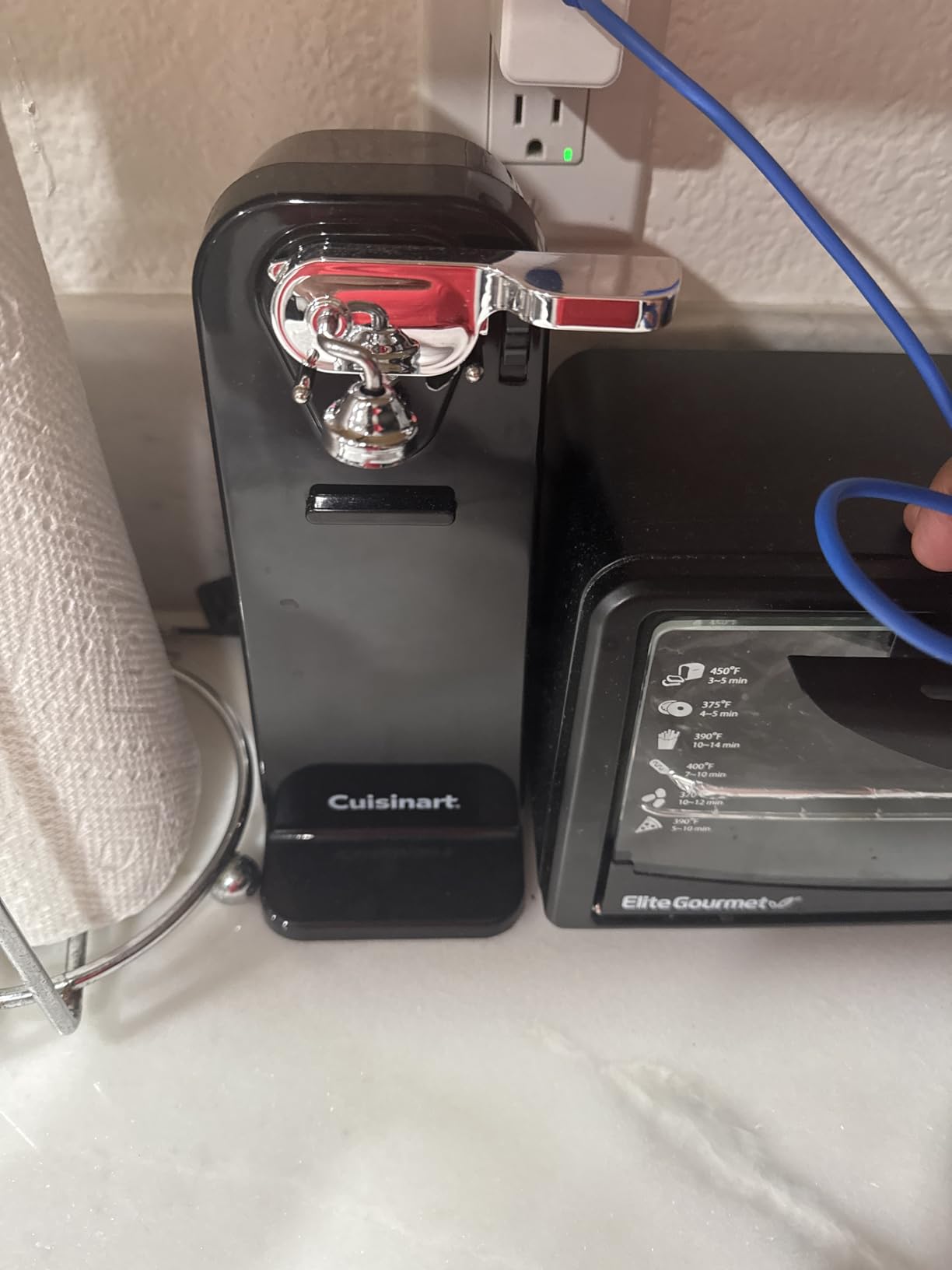 Cuisinart Electric Can Opener, One-Touch Operation, Nonslip Base, Black customer photo 1