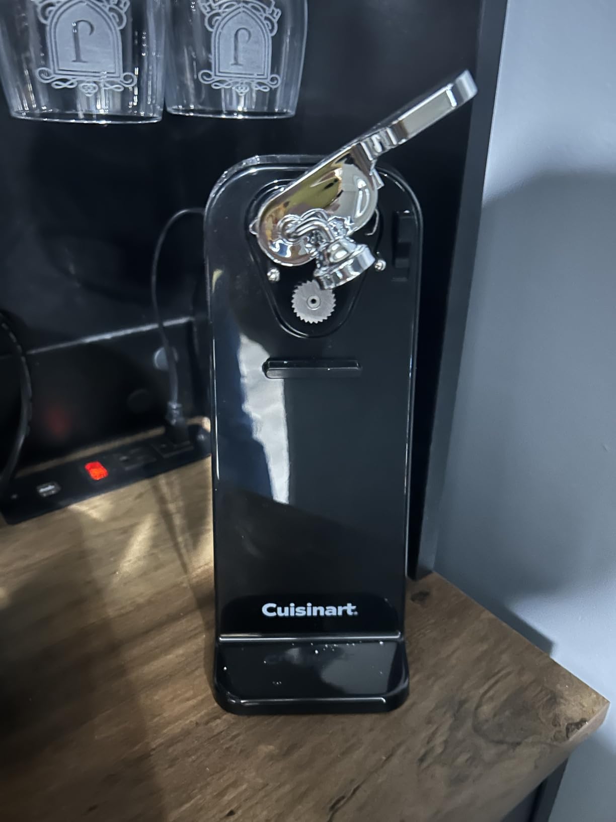 Cuisinart Electric Can Opener, One-Touch Operation, Nonslip Base, Black customer photo 2