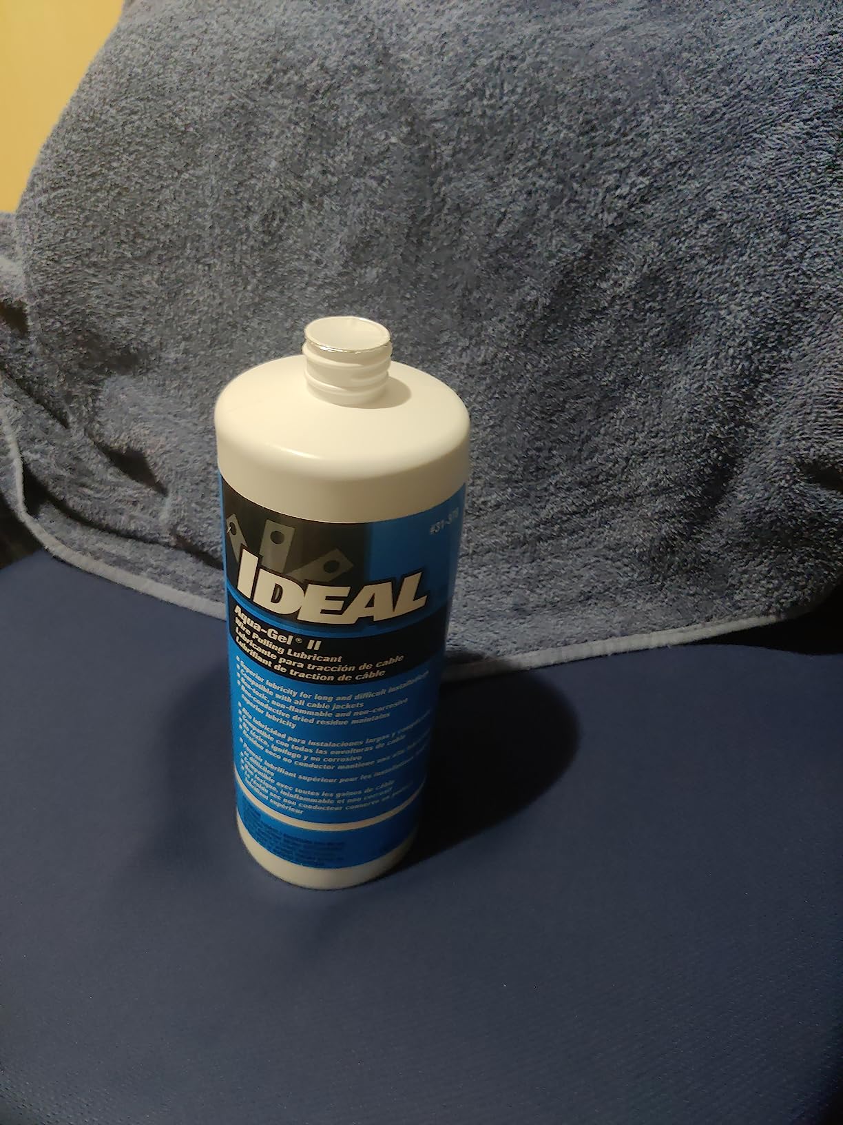 Ideal Electrical 31-378 Aqua-Gel II Electrical Pulling Lubricant - 1-Quart Squeeze Bottle, Blue, 32 Fl Oz (Pack of 1) customer photo 2