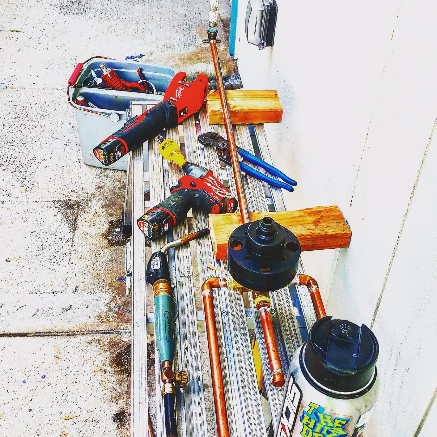 Milwaukee M12 Cordless Lithium Ion Copper Pipe and Tubing Cutter (2471-20) customer photo 1