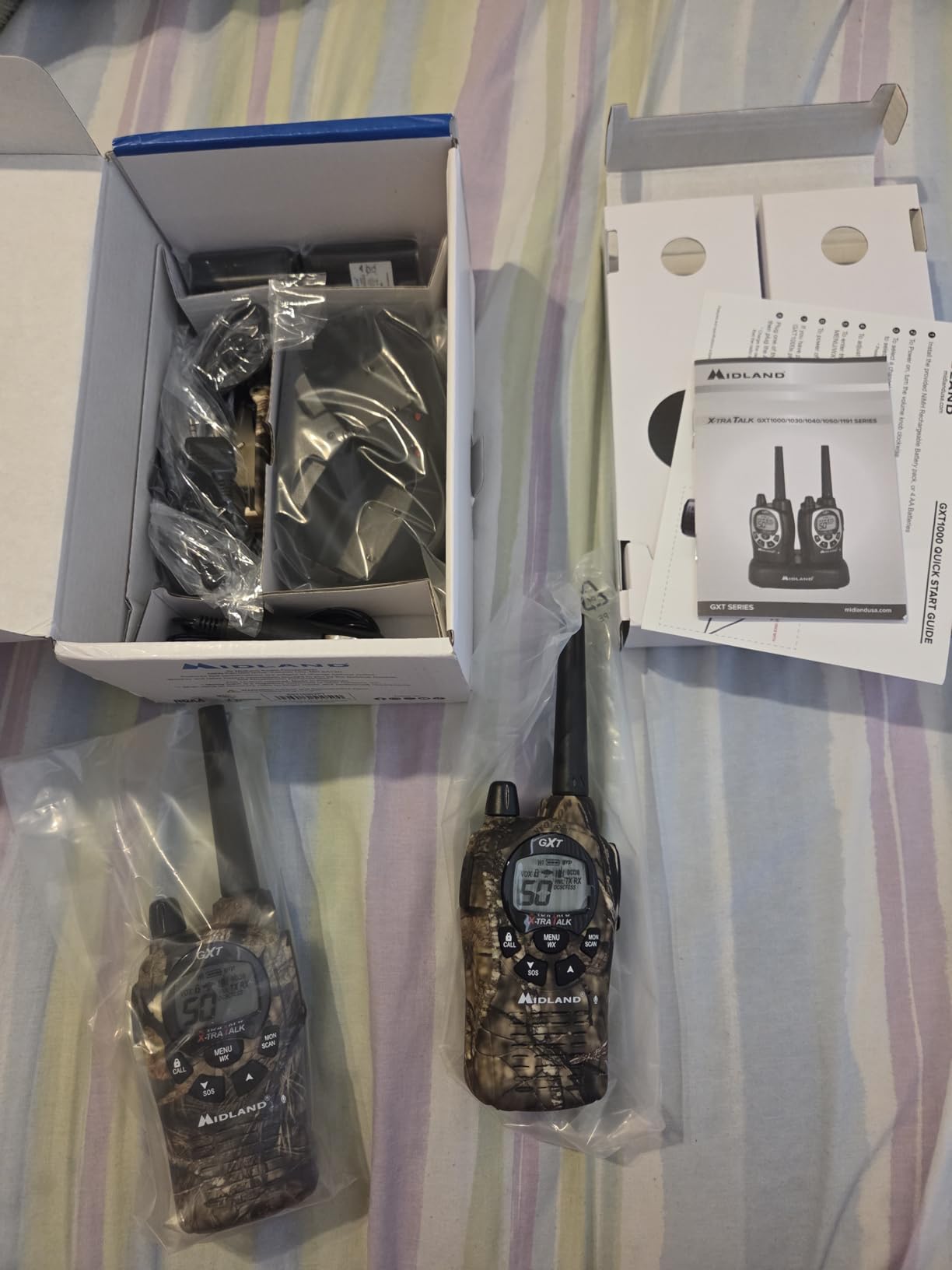 Midland GXT1000VP4 GMRS Two-Way Radio (50 Channel, Long Range, 142 Privacy Codes, SOS, NOAA, Rechargeable, 2-Pack) customer photo 1