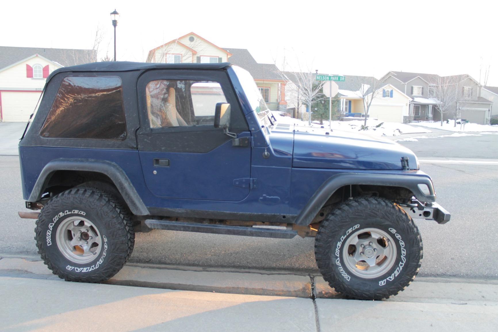 RAMPAGE PRODUCTS Frameless Trail Top for Jeep Wrangler TJ | Tinted Windows, Vinyl, Black Diamond | 109535 | Fits 1997-2006 Jeep Wrangler TJ (Excluding LI Unlimited) customer photo 2
