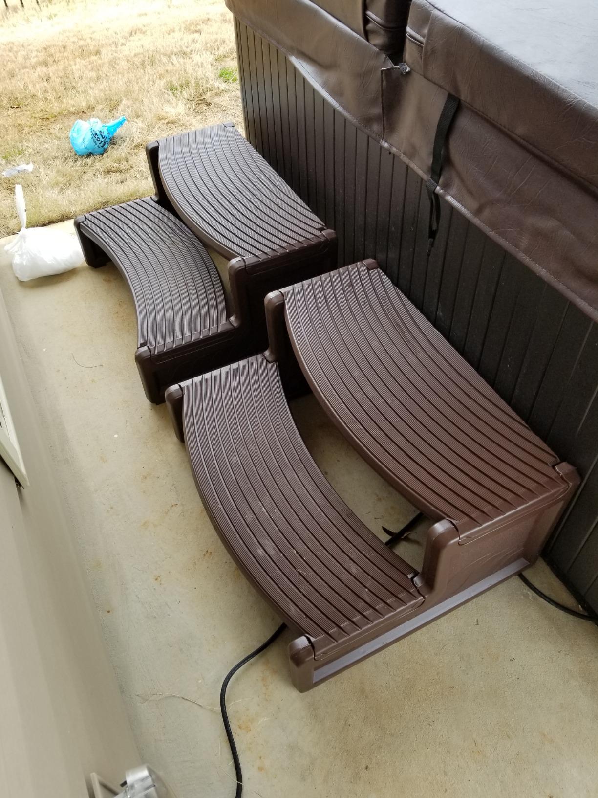 Confer Plastics Resin Multi Purpose Outdoor Non Slip Portable Spa and Hot Tub Handi-Step Deck Patio Steps Accessories, Portobello customer photo 2