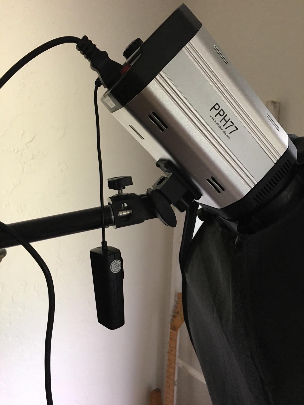 Neewer 16 channels RT-16 Wireless Studio Flash Trigger, Compatible with Neewer S101-300W, S101-400W, S101-300W PRO/400W PRO and Other Studio Lights customer photo 1