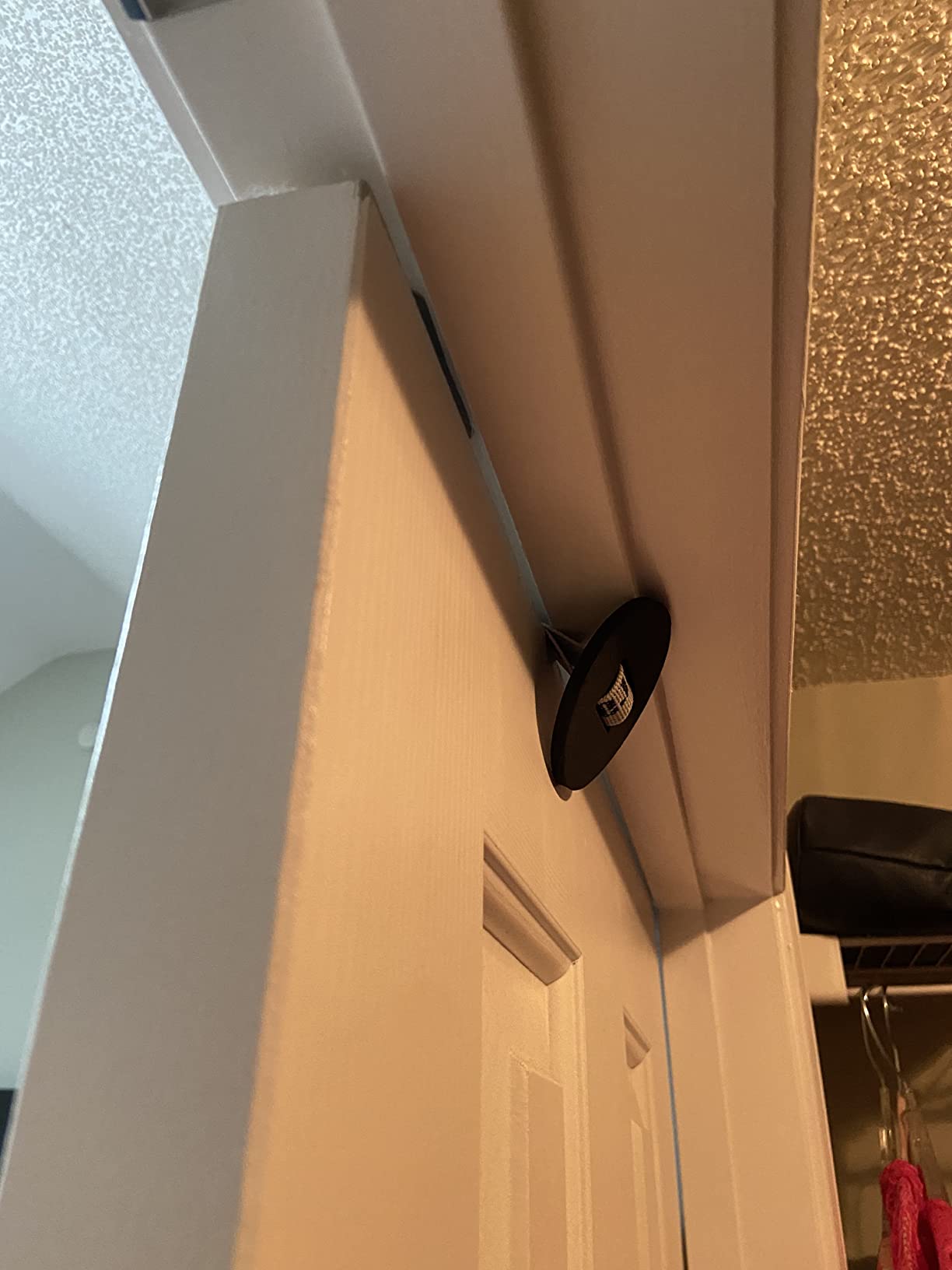 THERABAND Shoulder Pulley, Overhead Shoulder Pulley for Physical Therapy, Over the Door Pulley with Foam Handles and Color Coded Rope for Increasing Range of Motion, Overdoor System for Rehabilitation customer photo 1