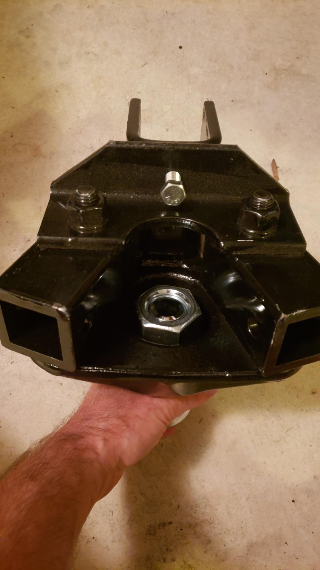 Equal-i-zer 4-point Sway Control Hitch, 90-00-1200, 12,000 Lbs Trailer Weight Rating, 1,200 Lbs Tongue Weight Rating, Weight Distribution Kit Includes Standard Hitch Shank, Ball NOT Included customer photo 2