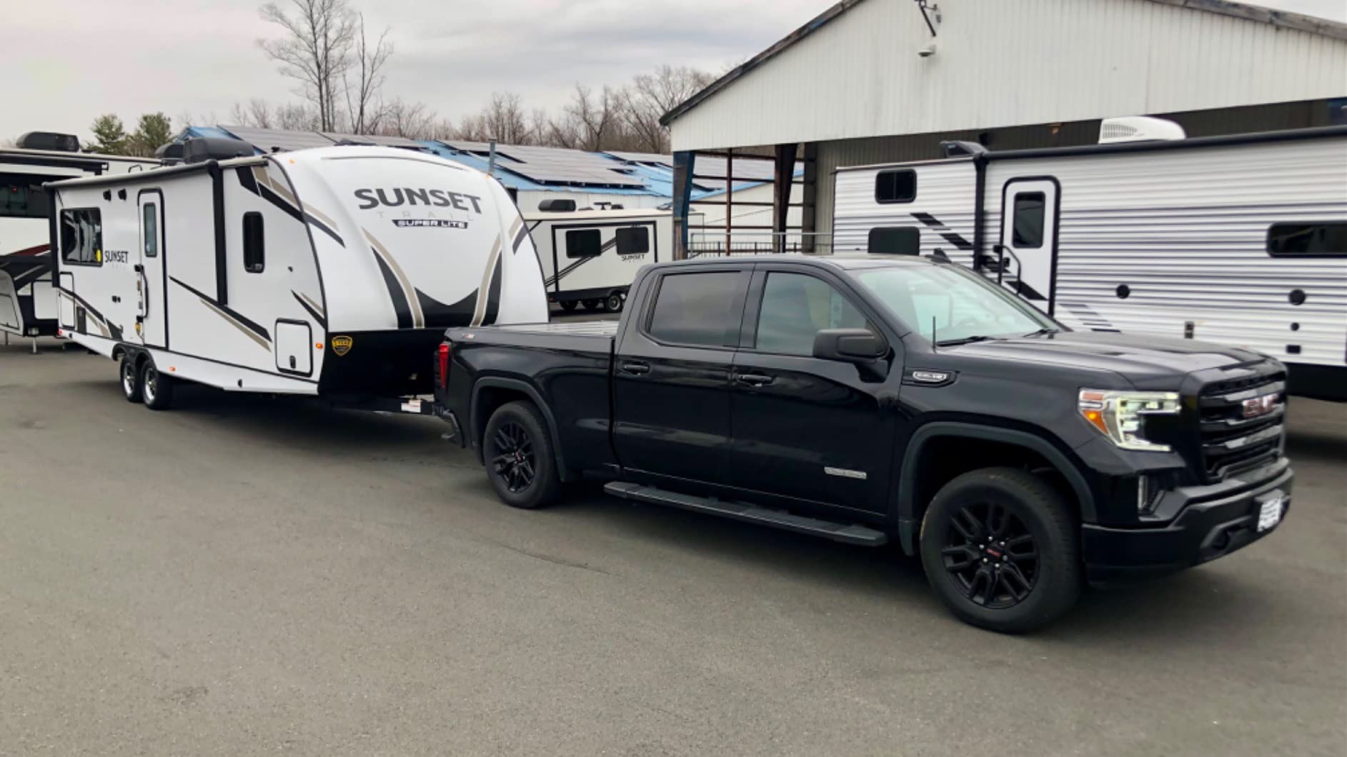 Camco Eaz-Lift Elite 1,000lb Weight Distribution Hitch Kit with Manually Adjusted Sway Control - Ready-to-Tow with Pre-Installed Hitch Ball, Sway Control Ball, U-Bolts, & Chain Package (48058) customer photo 2