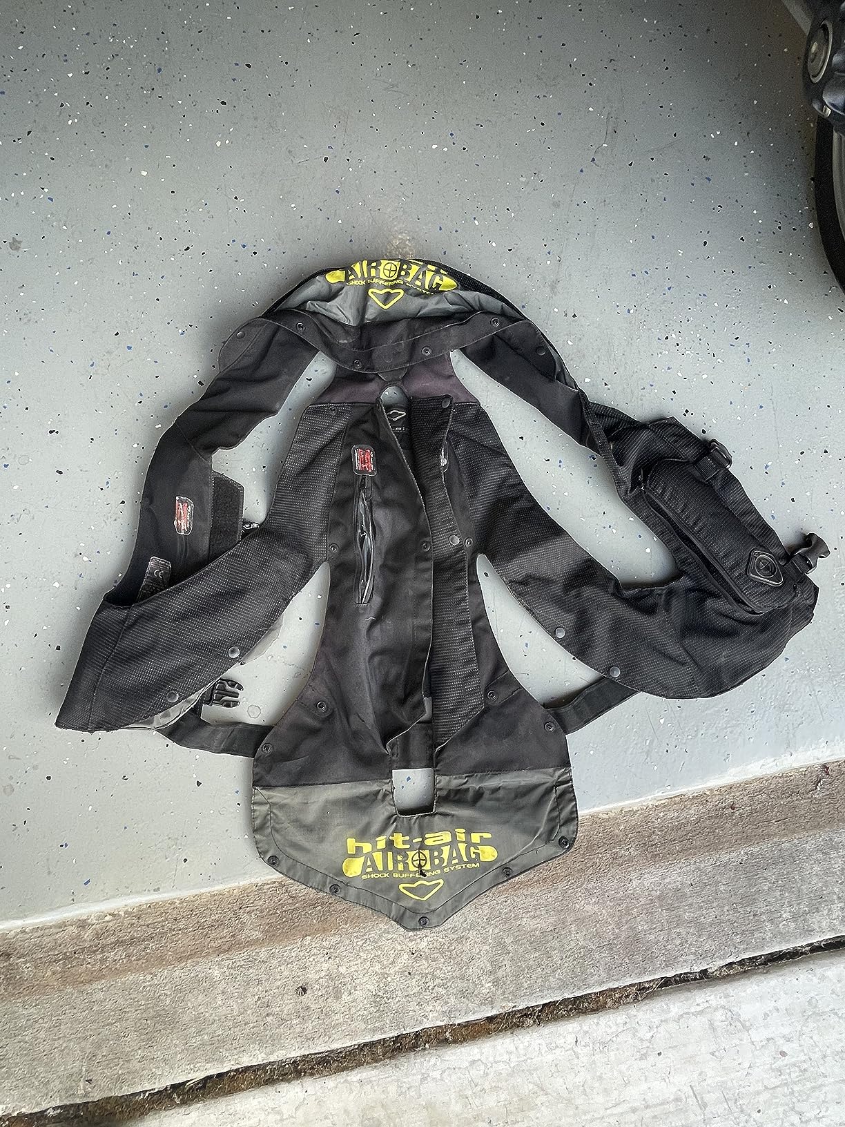Hit-Air MLV Airbag Vest - Motorcycle Safety Vest with Automatic CO2 Deployment - Lightweight, Reusable, Adjustable Fit - Unisex Protective Riding Harness customer photo 1