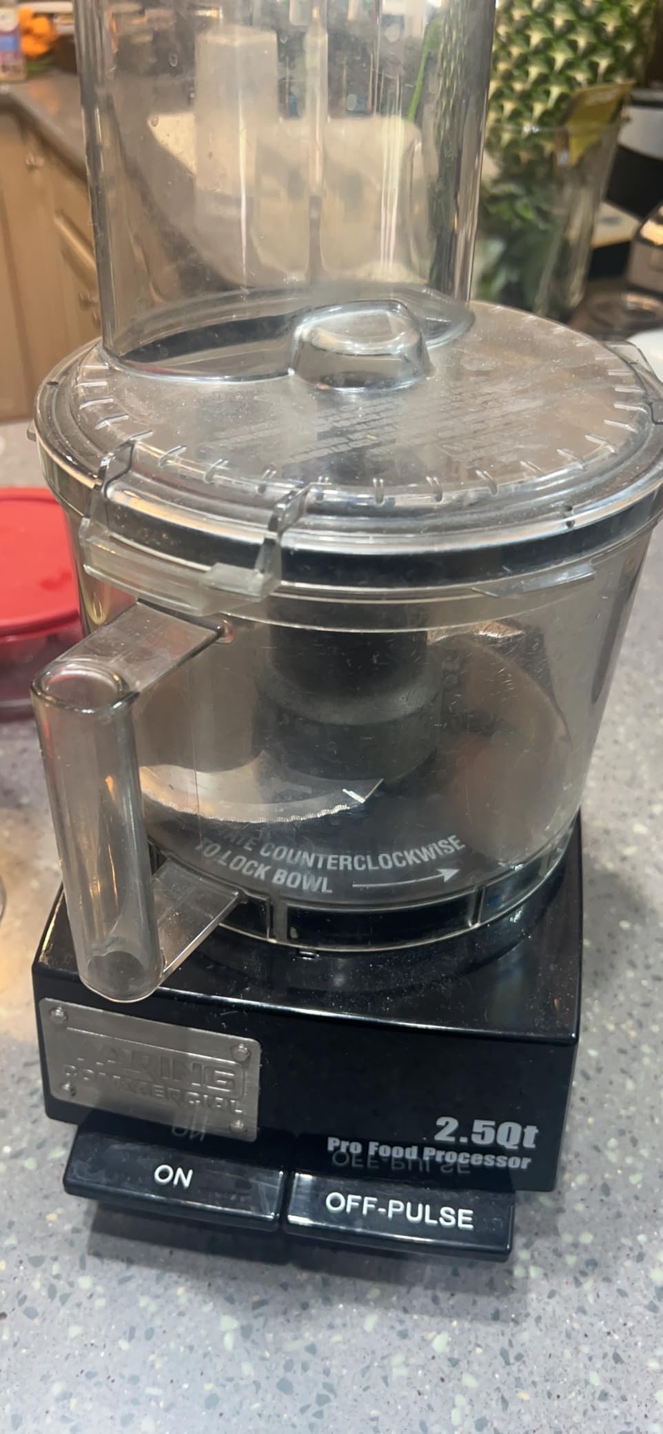 Waring Commercial WFP11S 2.5 Quart Food Processor, 3/4 HP Motor, Extra Large Feed Tube, Patented LiquiLock Seal Bowl System, Includes Grating, Shredding, Slicing, Whipping Disc and a Standard S blade for Chopping, Pureeing, and Emulsyfying, 120V, 5-15 Phase Plug customer photo 1