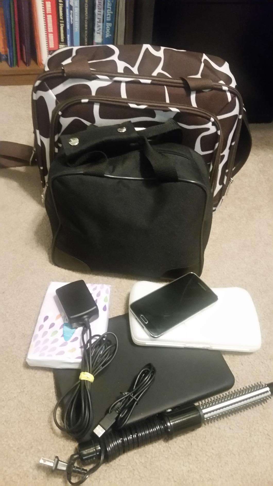 Rockland Journey Softside Upright Luggage Set, Expandable, Purple, 4-Piece (14/19/24/28) customer photo 2