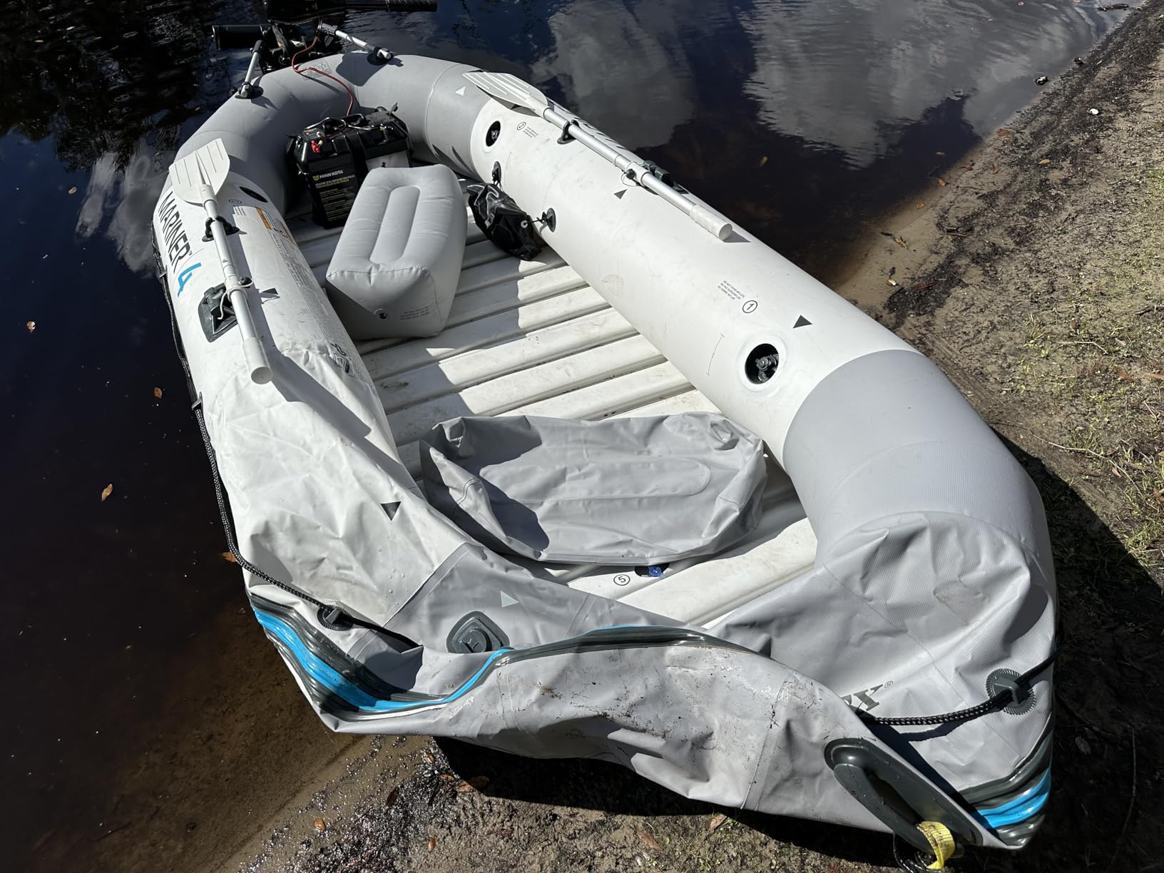 INTEX Mariner Inflatable Boat Series: Includes Deluxe Boat Oars and High-Output Pump - SuperTough PVC - Wear-Resistant Keel - Removable Fishing Rod Holders customer photo 1
