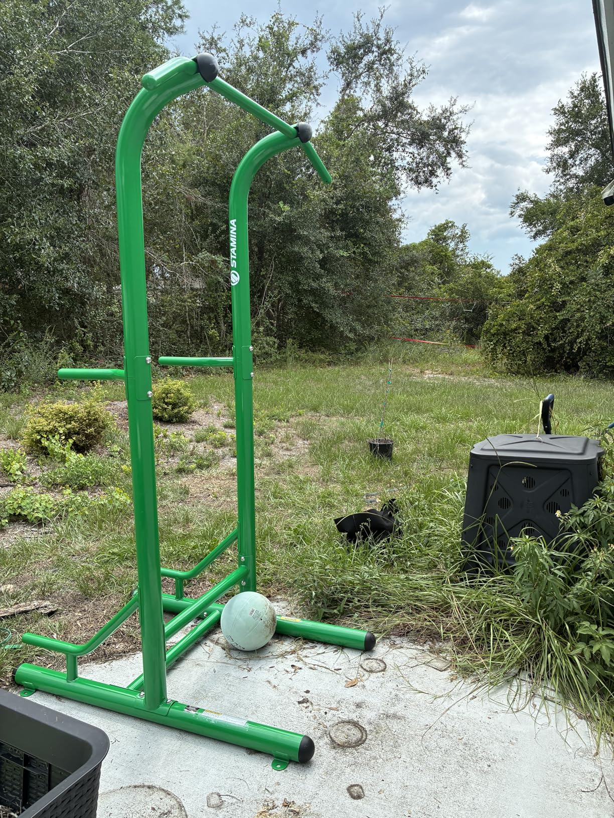 Stamina Pull Up Bar Tower & Dip Station, Free Standing Outdoor Home Gym Equipment, Green - Adjustable and Portable Workout Stand for Calisthenics Body Weight Training customer photo 1