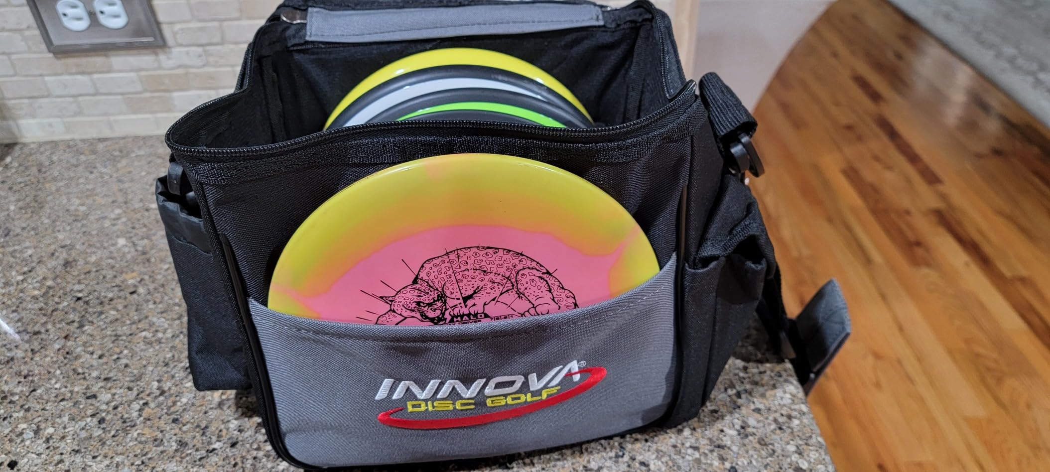 Innova Champion Discs Standard Disc Golf Bag customer photo 1