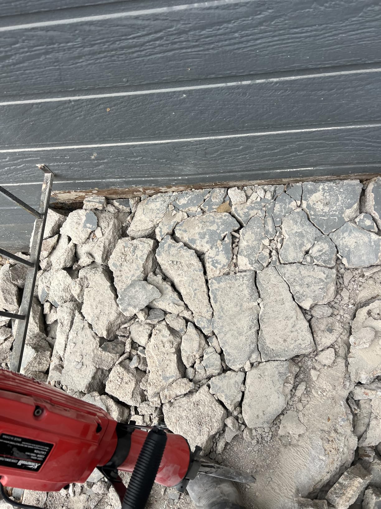 XtremepowerUS 2200W Demolition Jack Hammer Flat Chisel Bull Point Chisel Bits Demo Chipping Hammer Concrete Pavement Breaker customer photo 2