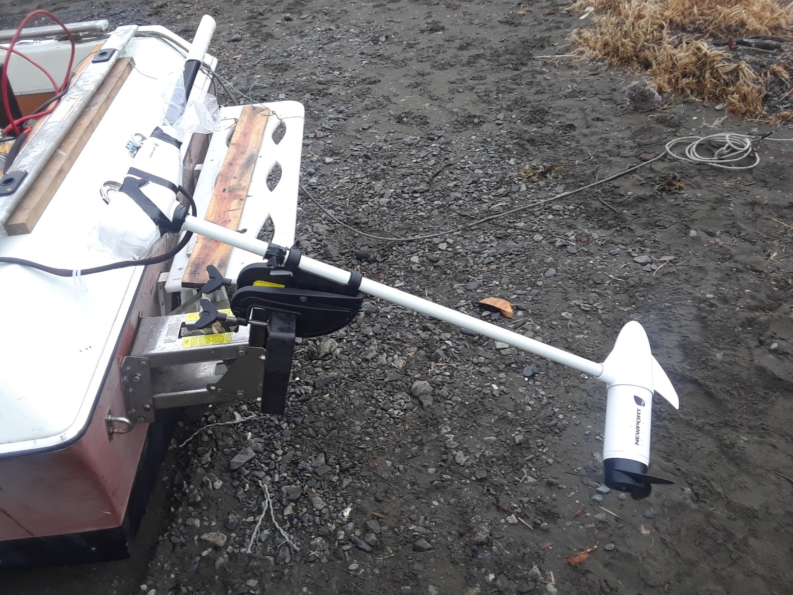 Newport L-Series 86lb Thrust Transom Mounted Saltwater Electric Trolling Motor customer photo 1