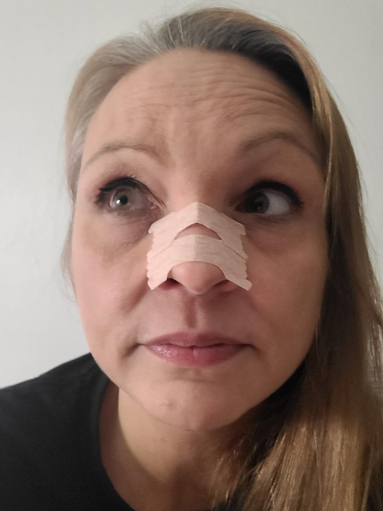 Breathe Right Nasal Strips Lavender Scent Extra Strength Tan Nasal Strips Help Stop Snoring Drug-Free Snoring Solution & Nasal Congestion Relief Caused By Colds & Allergies 26ct (packaging may vary) customer photo 1