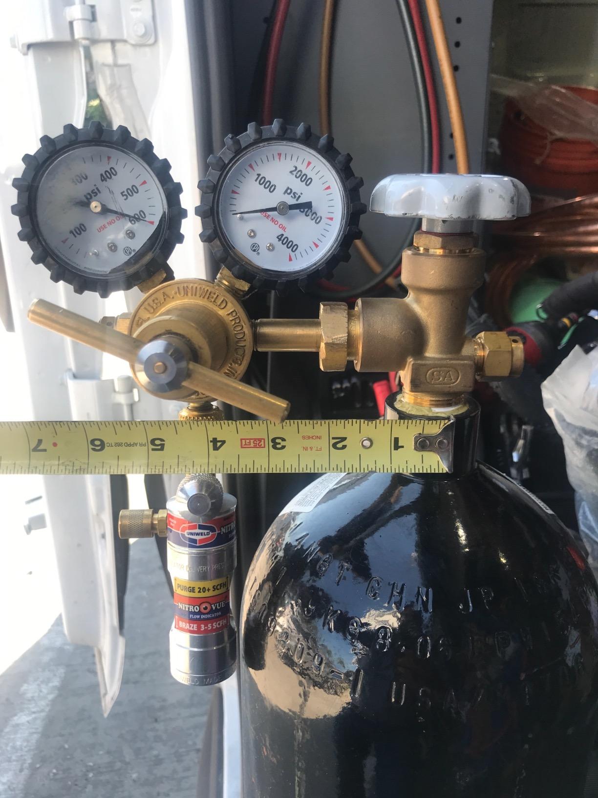 Uniweld NV1 NitroVue Nitrogen Flow Indicator, gold/silver, 7.7 oz. customer photo 1