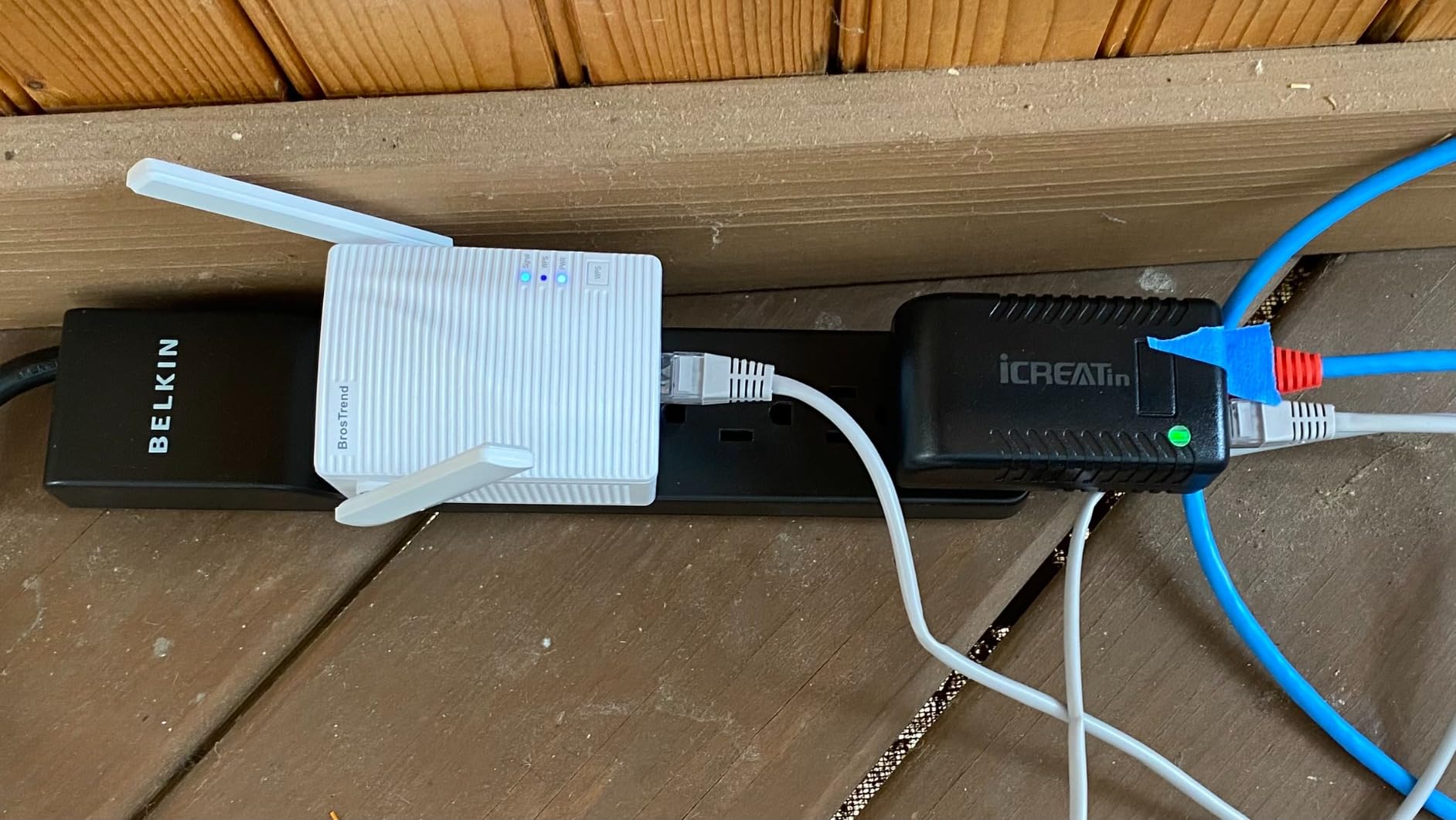 Wall Plug POE Injector with 48v Power Supply 802.3af for Most Cisco/Polycom/Aastra Phones and More customer photo 1