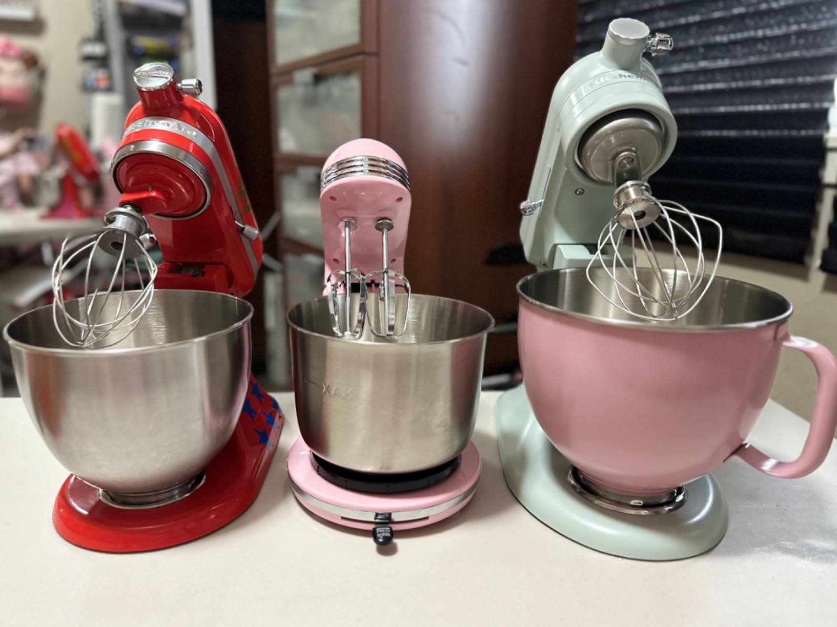 Dash Stand Mixer (Electric Mixer for Everyday Use): 6 Speed Stand Mixer with 3 Quart Stainless Steel Mixing Bowl, Dough Hooks & Mixer Beaters for Dressings, Frosting, Meringues & More - Aqua customer photo 1