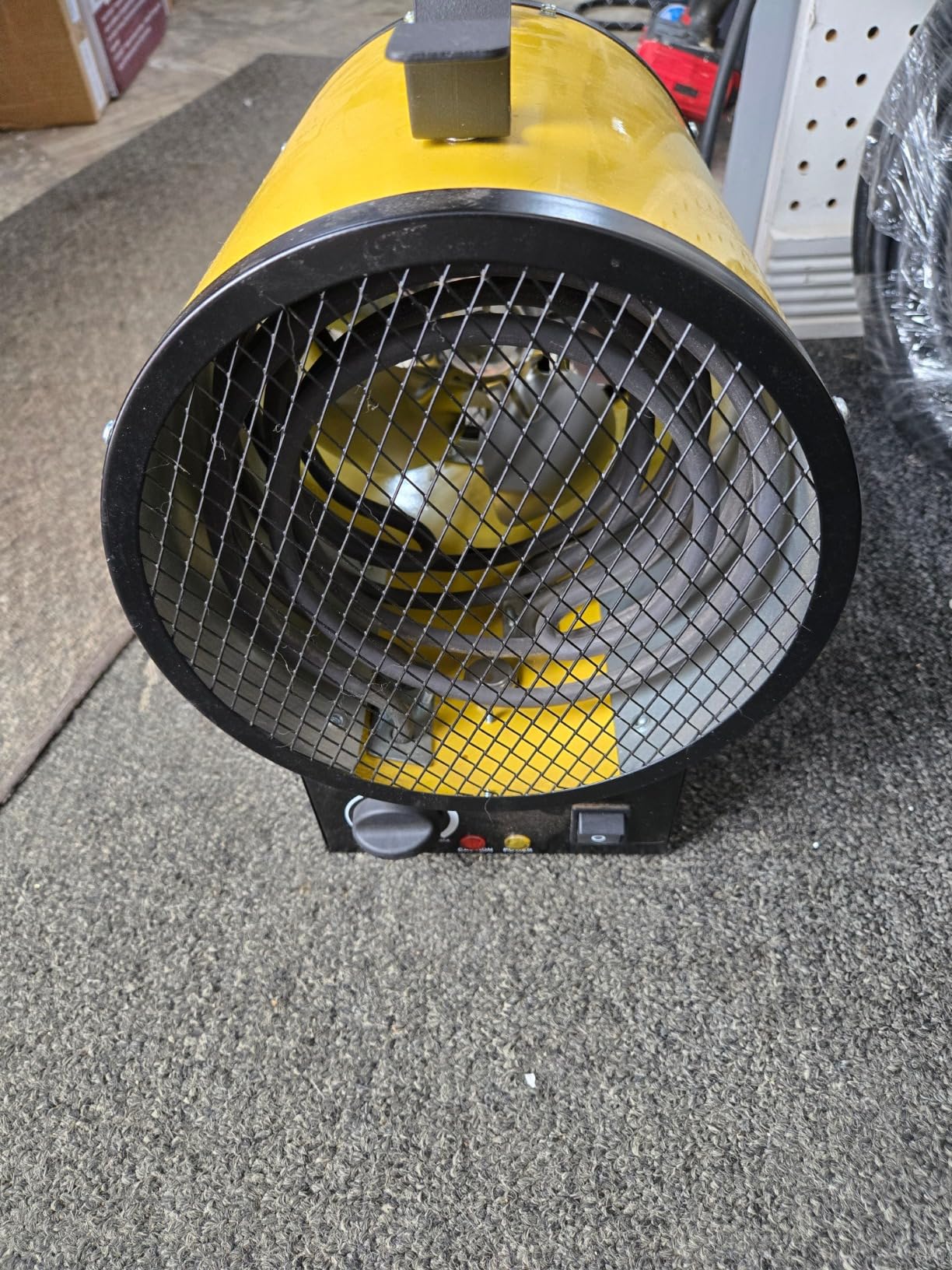 Dura Heat 240V Electric Industrial Garage, Workshop, Warehouse, Construction Heater, Wall/Ceiling Mount, 12,800 BTU, 3,750 Watt Forced Air Heater, Overheat Protection customer photo 2
