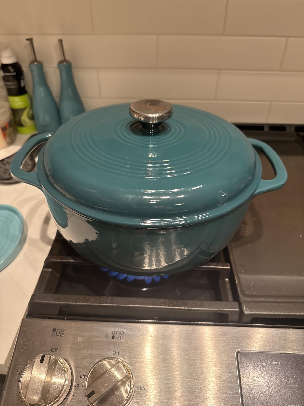Lodge Essential Enamel Cast Iron Dutch Oven, 6 Quarts - Perfect for Bread Baking, Braising, Marinating & Slow Cooking, Features Moisture-Sealing Lid & Dual Handles, Kitchen Essentials, Oyster White customer photo 2