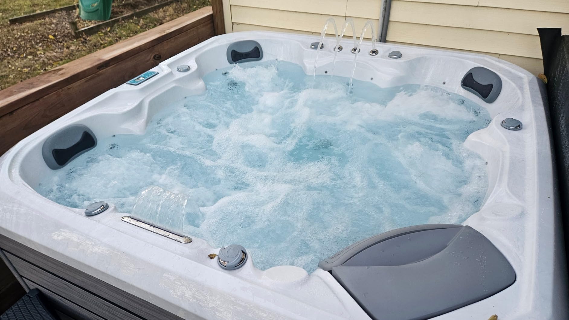 pH Plus by EcoOne | Natural Water pH Increaser for Hot Tub Application | Chlorine-Free, Phosphate-Free Hot Tub pH Increaser | Increases Alkalinity & Neutralizes pH to Prevent Scale & Buildup, 2 Lbs customer photo 1