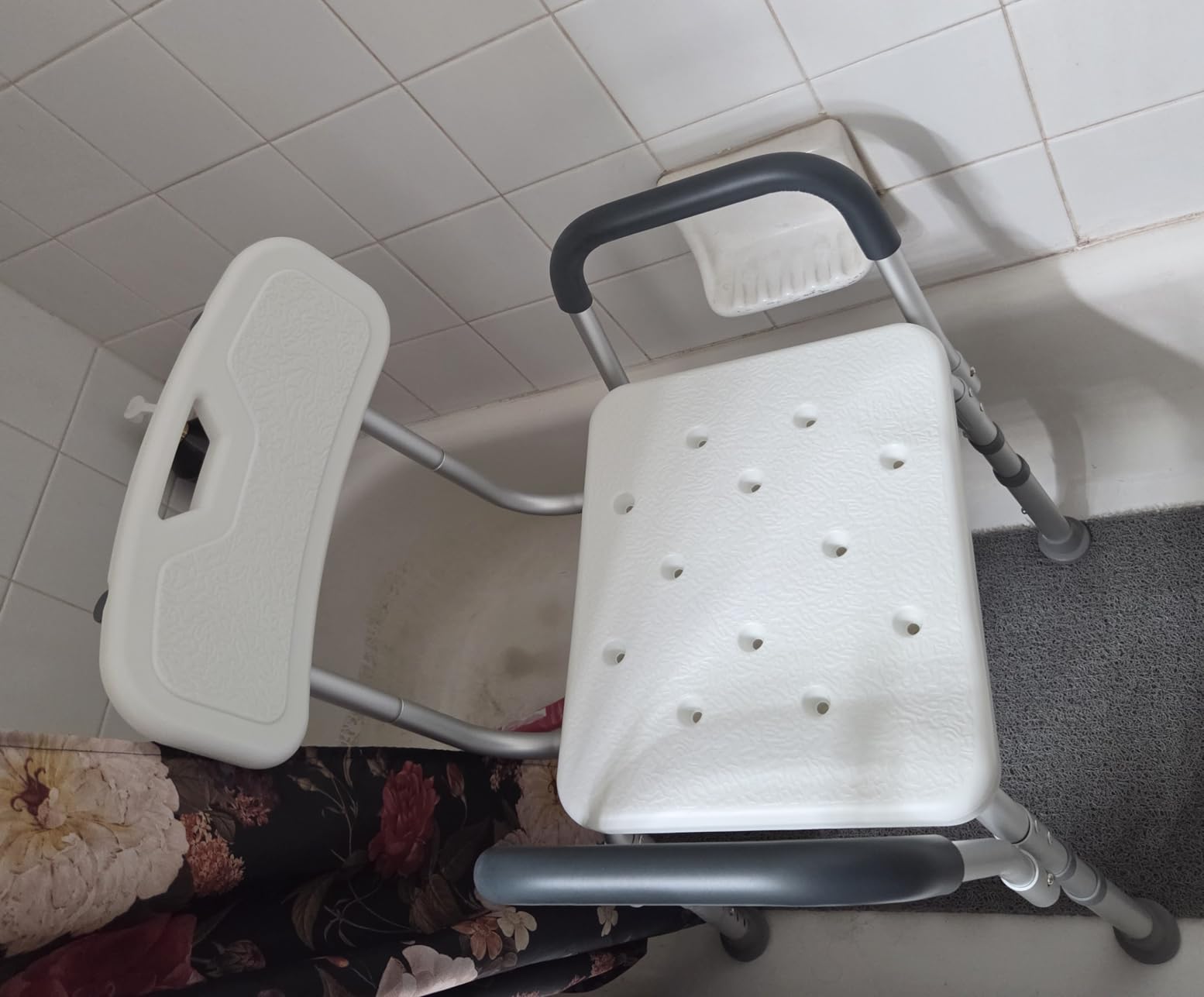 Drive Medical Shower Chair with Back & Padded Arms - Adjustable Height Bath Seat for Safety & Comfort - Lightweight Aluminum Construction- 350 Lb Capacity - White customer photo 1
