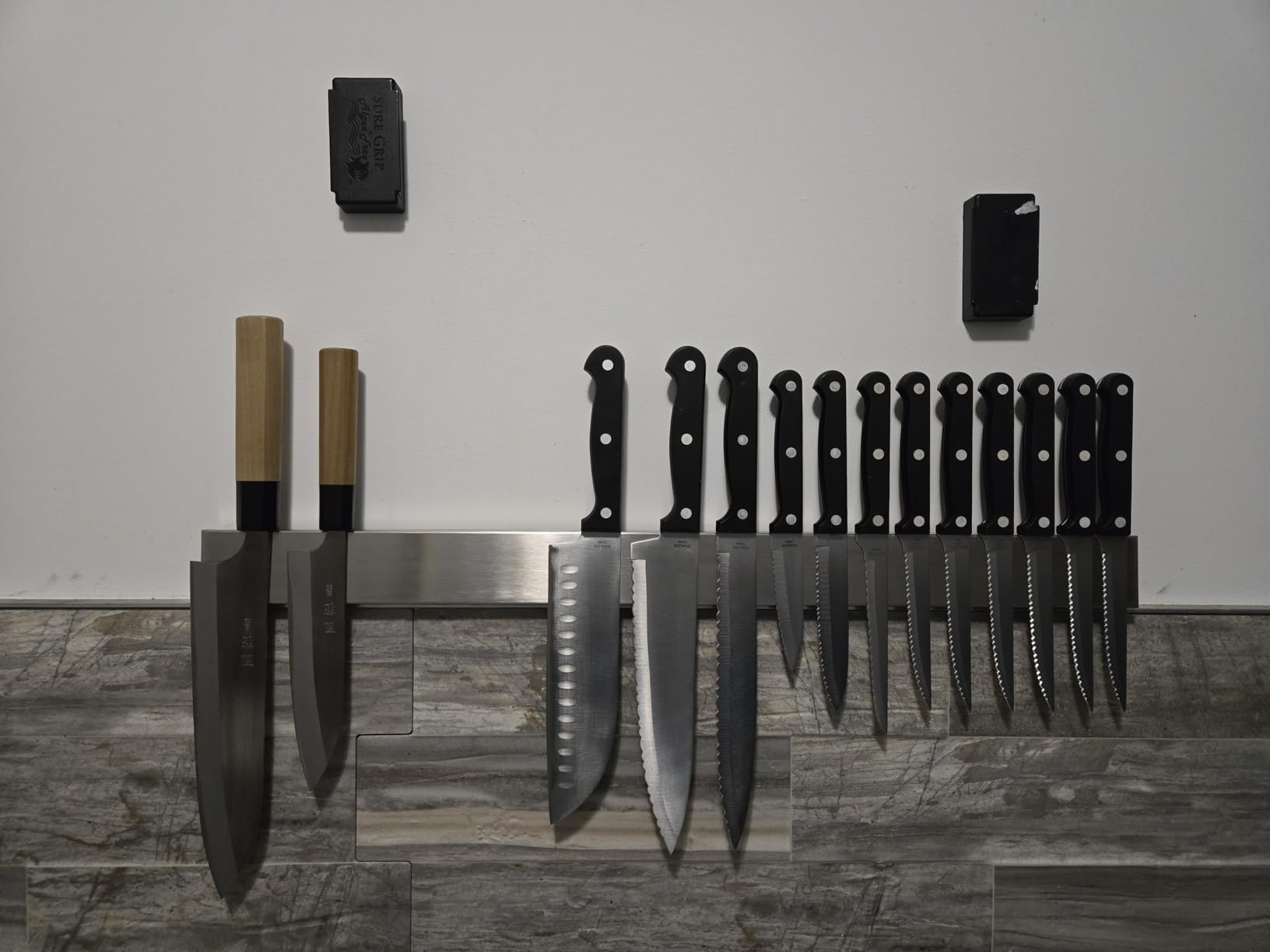 Modern Innovations 16 Inch Stainless Steel Magnetic Knife Bar with Multi-Purpose Functionality as a Knife Holder, Knife Strip, Magnetic Tool Organizer, Art Supply Organizer & Home Organizer customer photo 1