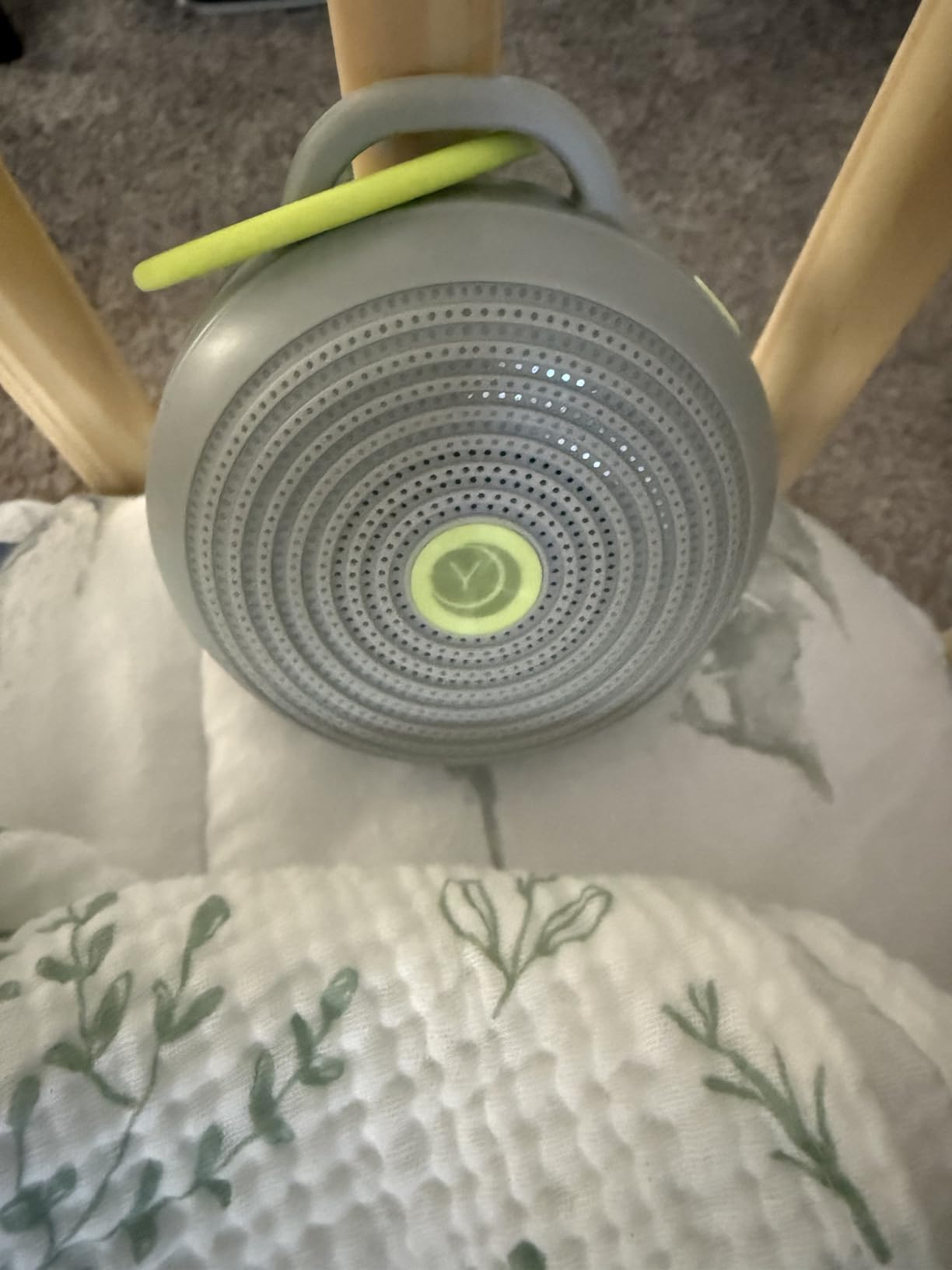 Yogasleep Hushh Portable White Noise Machine customer photo 2