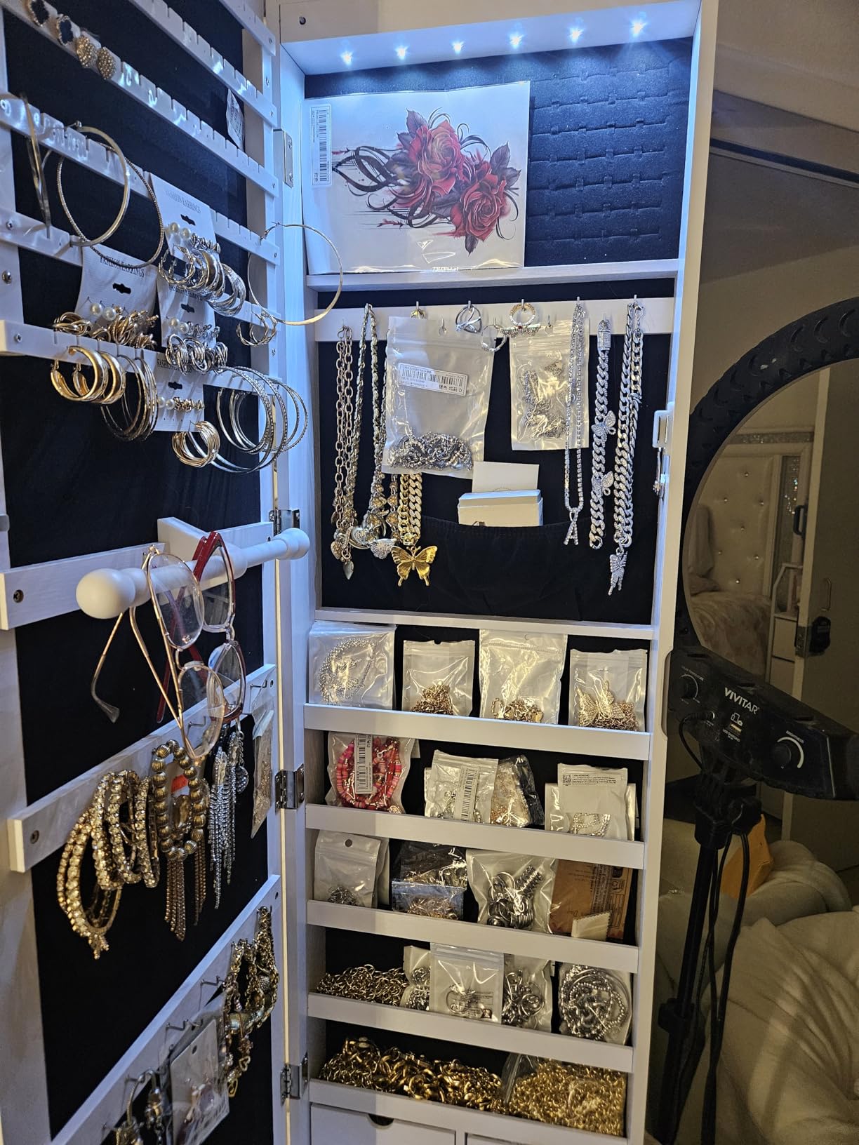 SONGMICS 6 LEDs Mirror Jewelry Cabinet, 47.2-Inch Tall Lockable Wall or Door Mounted Jewelry Armoire Organizer with Mirror, 2 Drawers, 3.9 x 14.6 x 47.2 Inches, White UJJC93W customer photo 2