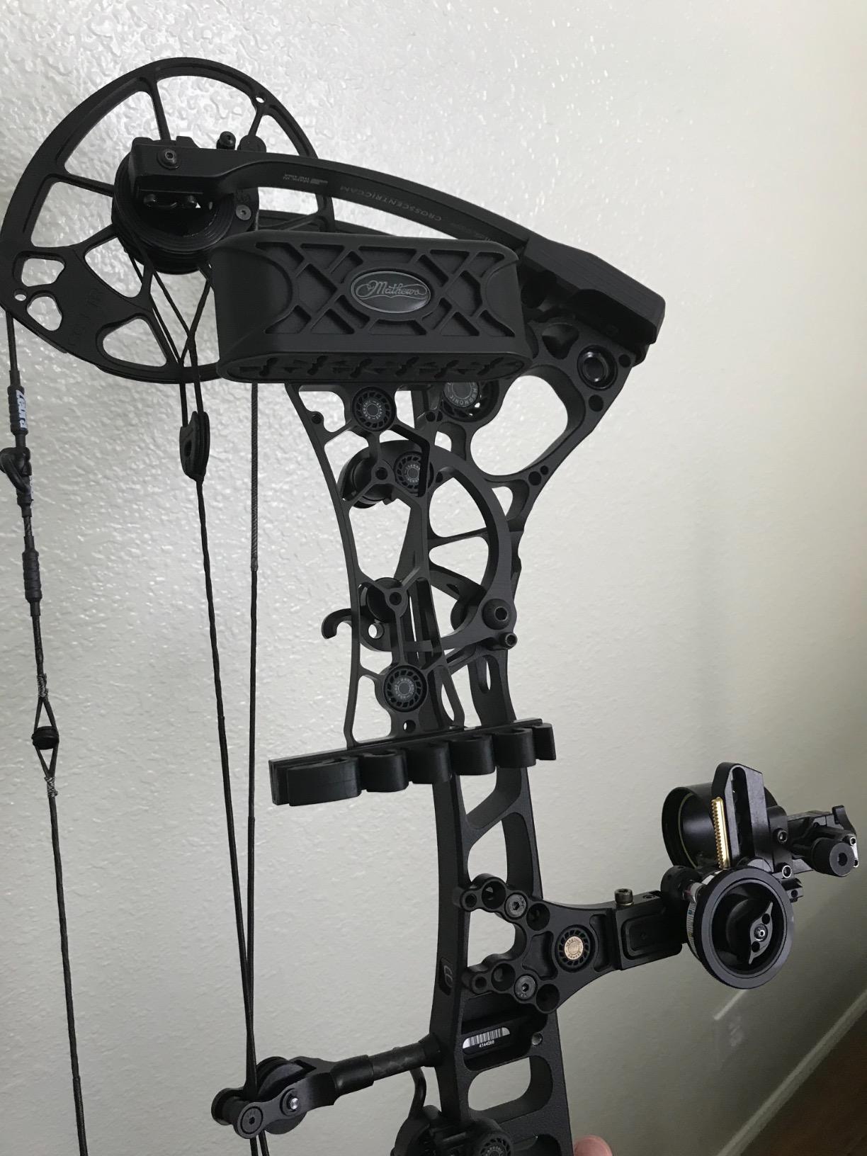 Mathews 6 Arrow Black HD Quiver customer photo 2