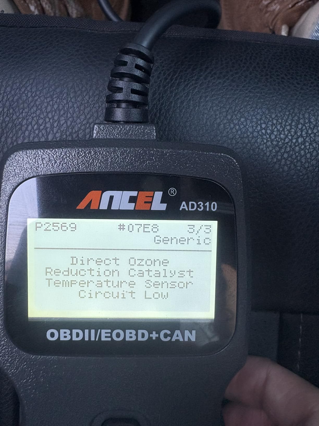 ANCEL AD310 Classic Enhanced Universal OBD II Scanner Car Engine Fault Code Reader CAN Diagnostic Scan Tool, Read and Clear Error Codes for 1996 or Newer OBD2 Protocol Vehicle (Black) customer photo 1