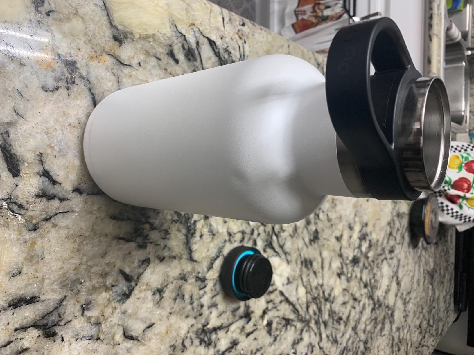 Hydro Flask 64 oz Growler White customer photo 1
