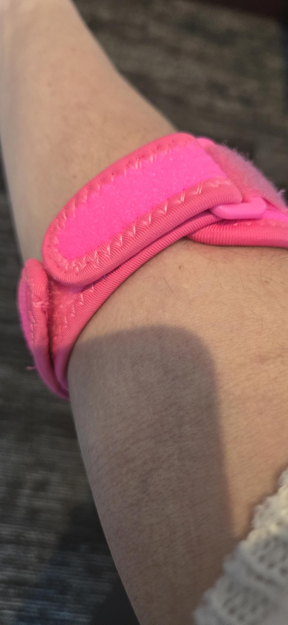 Sleeve Stars Tennis Elbow Brace for Women - Adjustable Tennis Elbow Strap, Golfers Elbow Brace for Men, Counterforce Brace for Tendonitis Relief customer photo 1