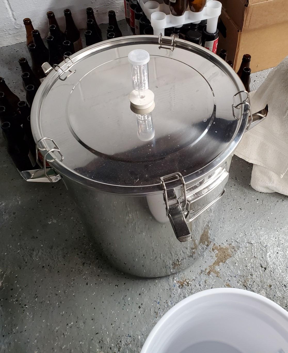Stainless Steel Fermenter 14 Gallon - Chapman UniVessel customer photo 1