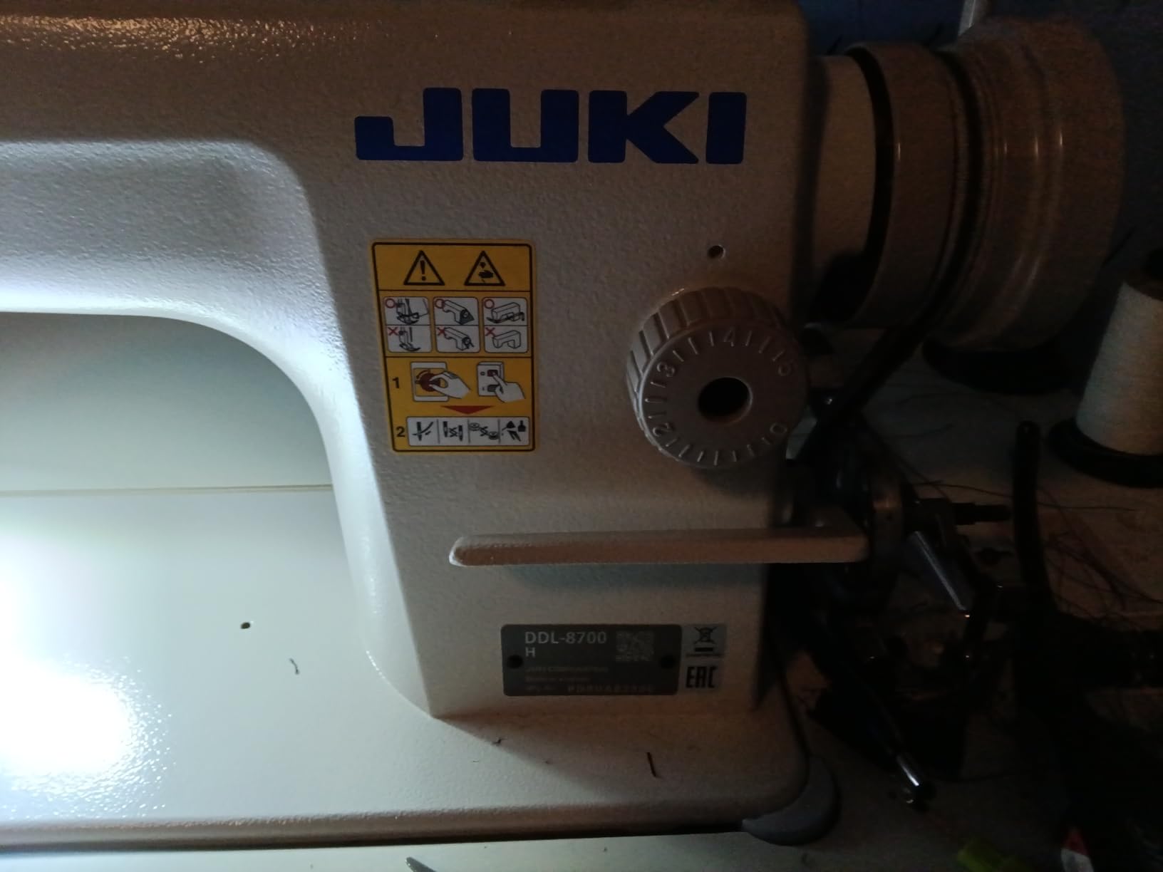 DDL-8700-H Industrial Straight Stitch Sewing Machine, K.D table & Servo Motor DIY customer photo 1