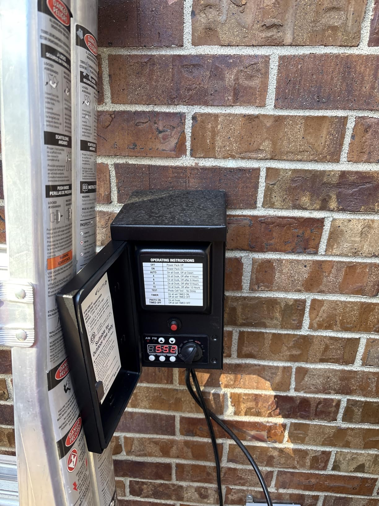 Malibu 120 Watt Power Pack with Sensor and Weather Shield for Low Voltage Landscape Lighting Spotlight Outdoor Transformer 120V Input 12V Output 8100-9120-01 customer photo 1
