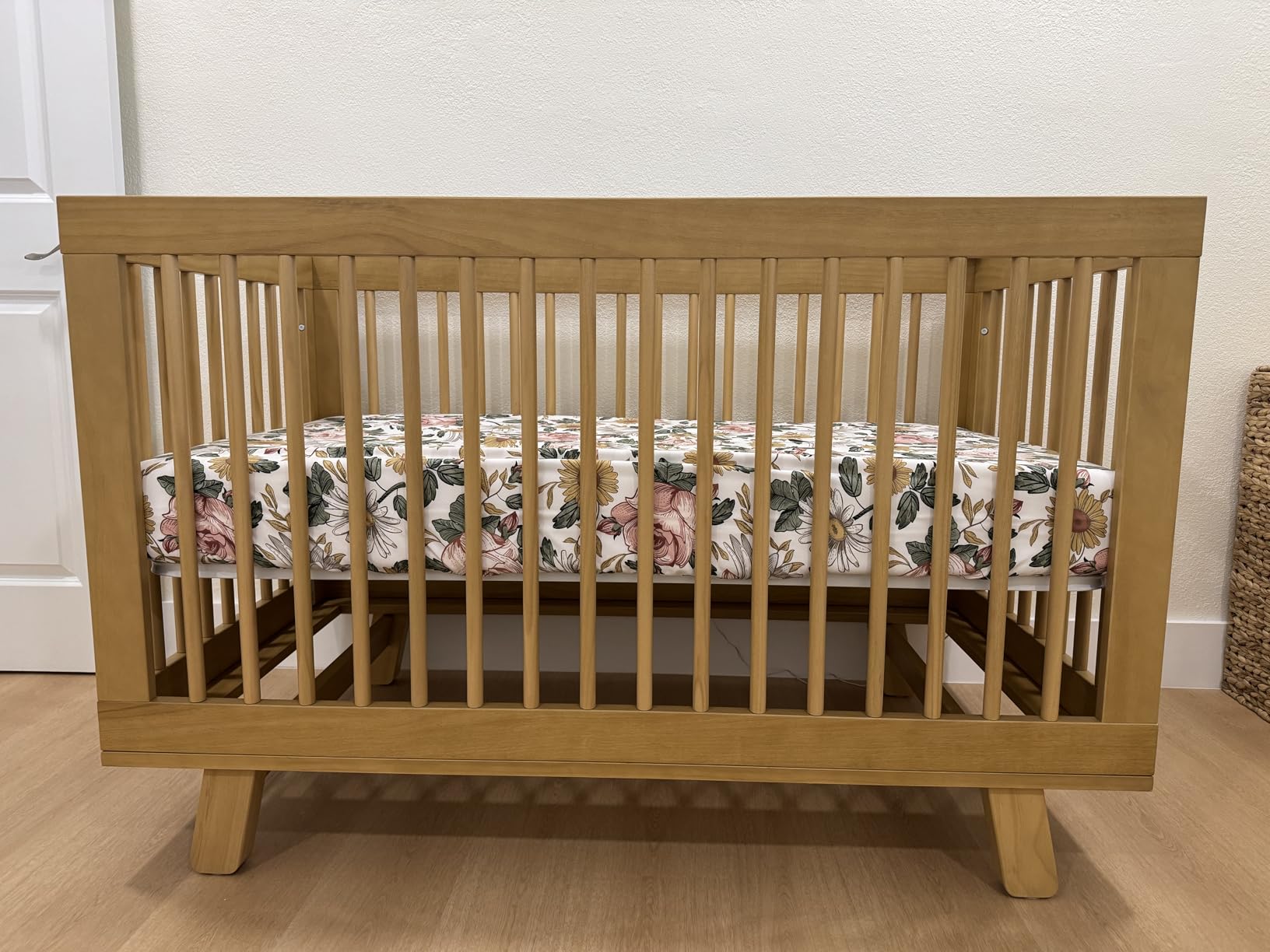 Babyletto Hudson 3-in-1 Convertible Baby Crib with Wooden Toddler Bed & Daybed Conversion - Easy to Assemble & GREENGUARD Gold Certified - 4 Adjustable Mattress Heights - White & Washed Natural customer photo 1