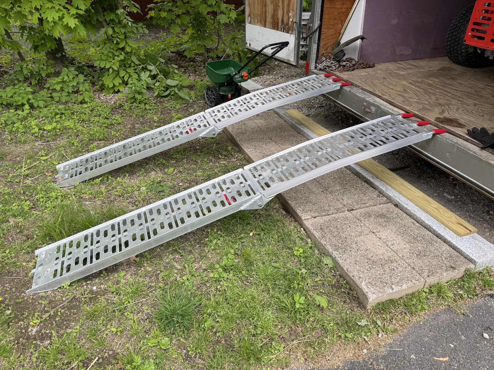 7.5' Folding Arched Aluminum Loading Truck Ramps (2 pc Set) for ATVs, UTVs, Motorcycles, Dirt Bikes, 4 Wheelers, Lawnmowers, 90